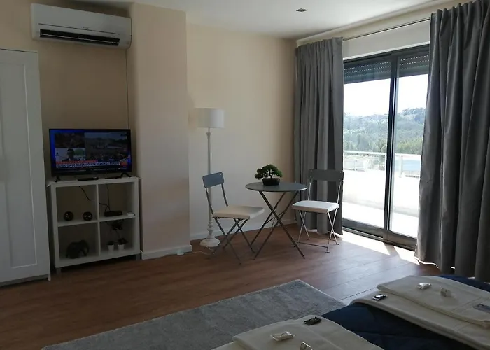 Quinta Da Lousa - Valongo - Porto *